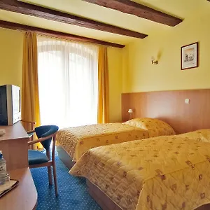 Alexander 3*, Krakau Polen